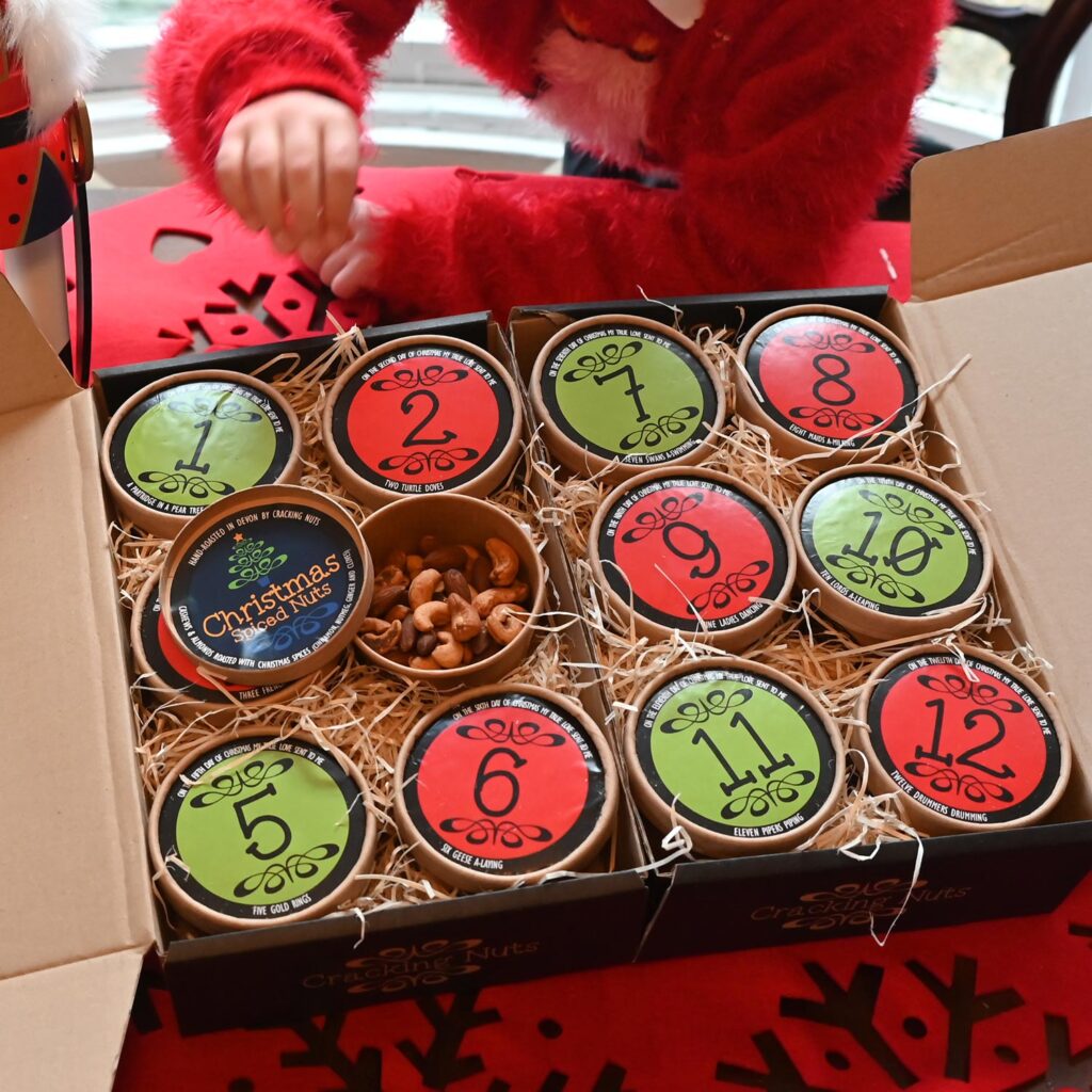 12-days-of-christmas-gift-box-12-tubs-cracking-nuts